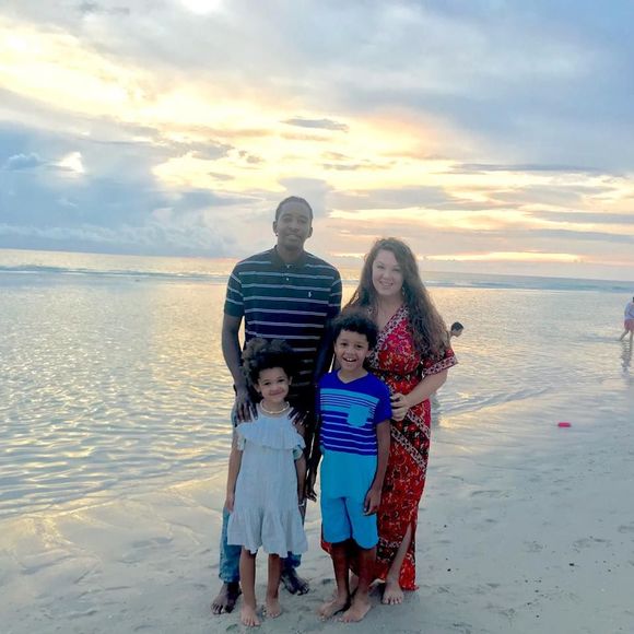 Meet your Posher, Cari - Picture 1 of 1